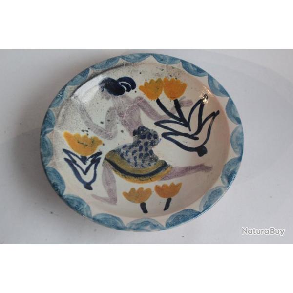 MENELIKA Plat c�ramique Suisse