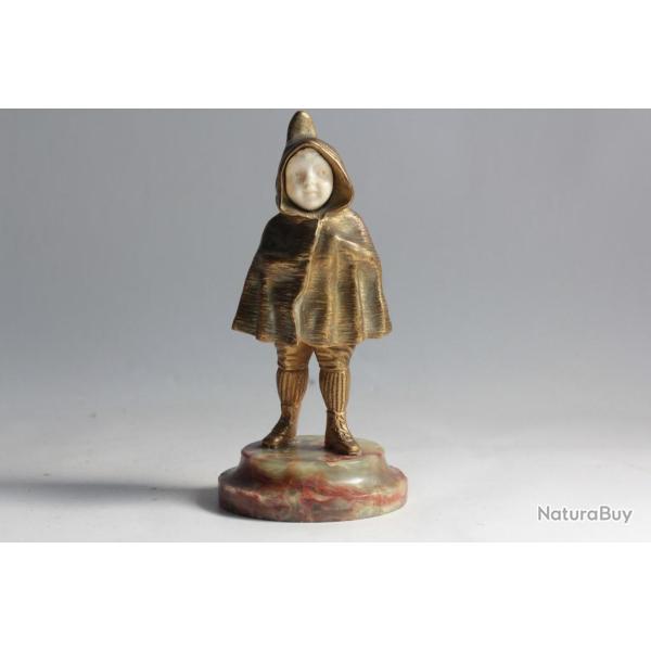 Bronze Georges OMERTH Enfant � la cape