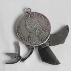 ELOI PERNET Couteau Onglier Monnaie argent &Eacute;cu Louis XV 1729
