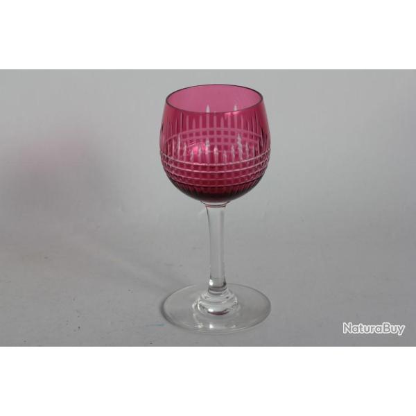 BACCARAT Verre � pied cristal rouge Nancy 13 cm