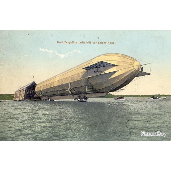 CPA Aviation Dirigeable Allemagne Graf Zeppelins Luftschiff vor seiner Halle