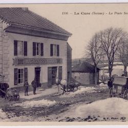 CPA Suisse JURA La Cure La Poste Suisse en Hiver Magasin Caf&eacute;