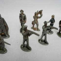 Soldat ALUDO Militaire Guerre Jouet Militaria (x8)