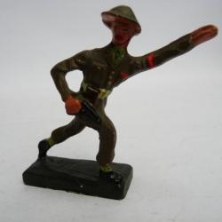 Soldat DURSO A l'attaque Militaire Jouet Militaria