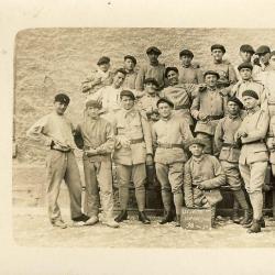 CPA Militaria R&eacute;giment d'Infanterie Alpine 159e RIA Les anciens sont en joie