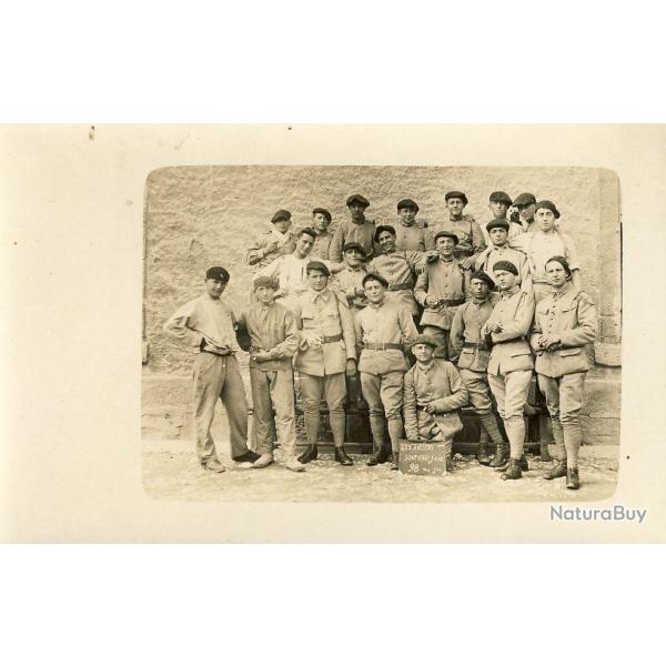 CPA Militaria R�giment d'Infanterie Alpine 159e RIA Les anciens sont en joie