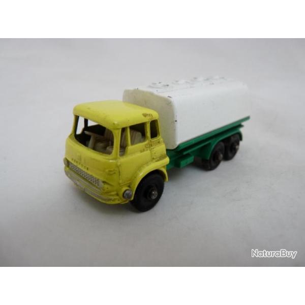 Camion Essence LESNEY N�25 PETROL TANKER MATCHBOX Jouet miniature