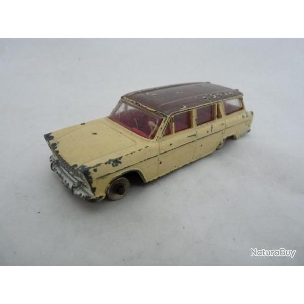 Voiture DINKY TOYS FIAT 1800 N�548 Jouet miniature