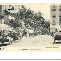CPA 83 VAR Toulon Un coin du March&eacute; n&deg;7 tr&egrave;s anim&eacute;