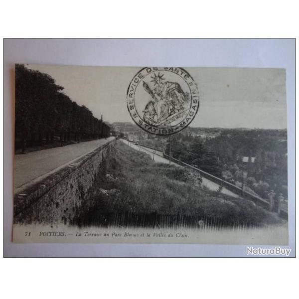 CPA 86 VIENNE Poitiers La Terrasse du Parc Blossac et la Vall�e du Clain