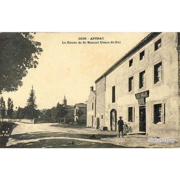 CPA 42 LOIRE Apinac Loire La Route de St Bonnet Usson
