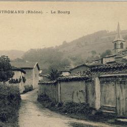 CPA 69 Rh&ocirc;ne Montromand Le Bourg Petit village