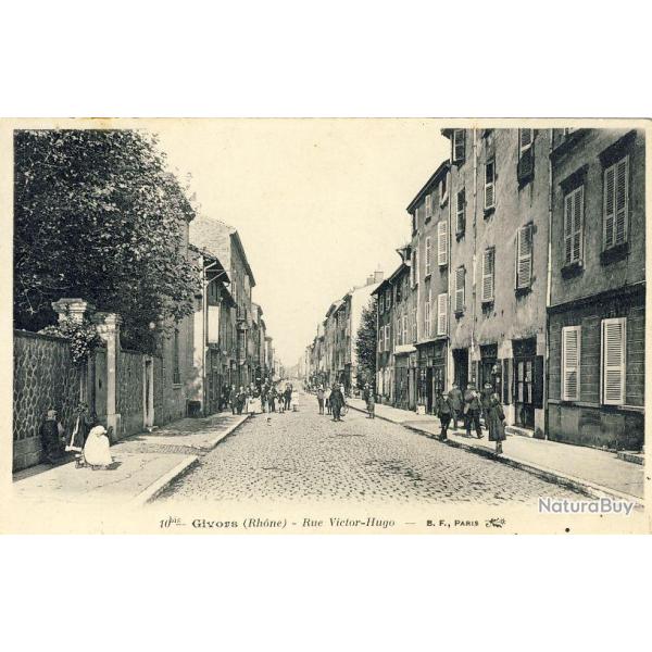 CPA 69 Rh�ne Givors Rue Victor Hugo anim�e