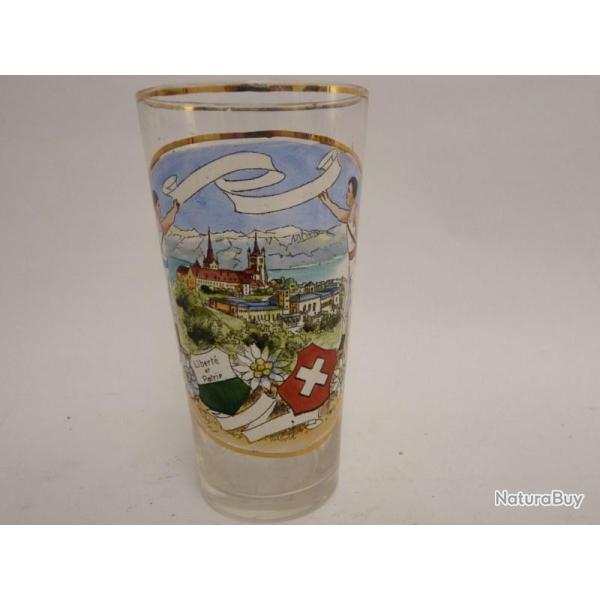 Verre souvenir �maill� Suisse