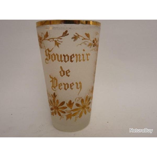 Verre souvenir �maill� VEVEY