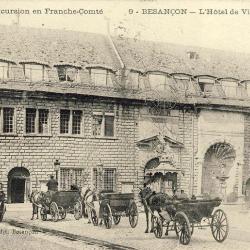 CPA 25 DOUBS Besan&ccedil;on Franche Comt&eacute; L'h&ocirc;tel de ville