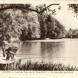 CPA 69 RHONE LYON Lac Parc de la t&ecirc;te d'or p&ecirc;cheurs