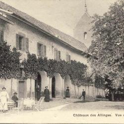 CPA 74 Haute-Savoie Ch&acirc;teaux des Allinges costume