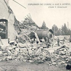 CPA photo Suisse Gen&egrave;ve Explosion usine &agrave; gaz 1909