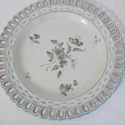 &Eacute;mile GALL&Eacute; Assiette fa&iuml;ence St Cl&eacute;ment