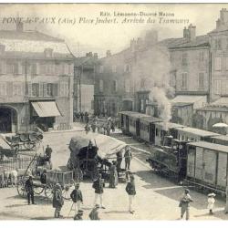 CPA 01 Ain Pont de Vaux - Place Joubert Tramways