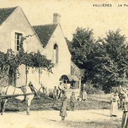 CPA 89 YONNE Valli&egrave;res Le Puits du Haut Cal&egrave;che