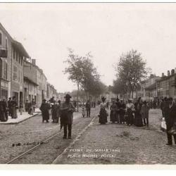 CPA 01 AIN PONT DE VAUX Place Michel Poisat