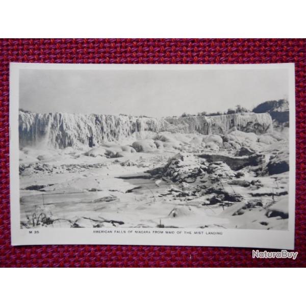 CP photo USA Canada Niagara Falls Snow Neige