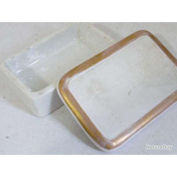 Boite d'allumettes pyrog�ne porcelaine