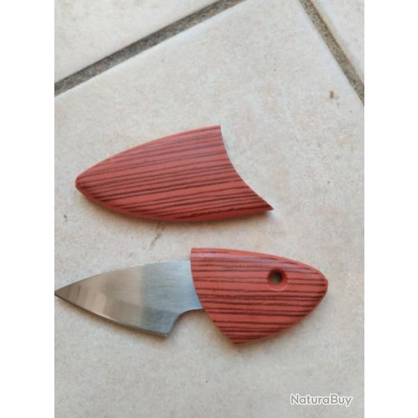 A SAISIR . Joli petit couteau droit de poche , longueur de 10.5 cm lame de 5 cm avec fourreau