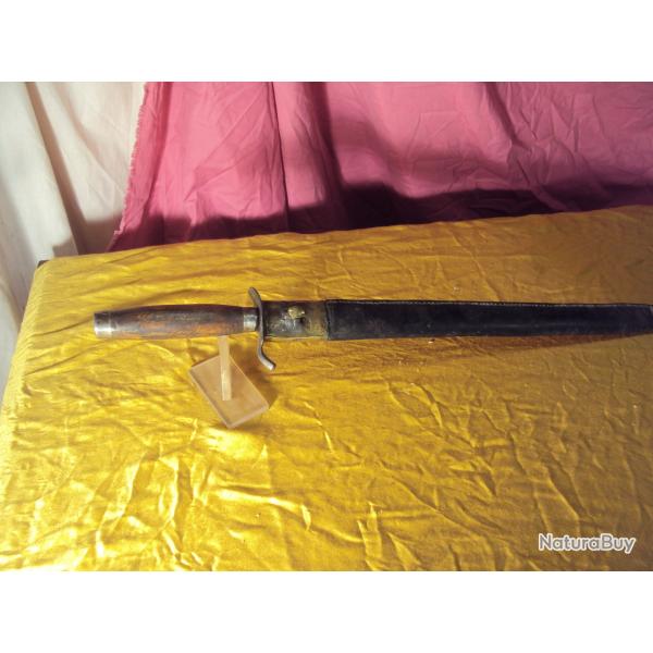 solide Dague de chasse faite avec une lame de glaive, avec fourreau cuire