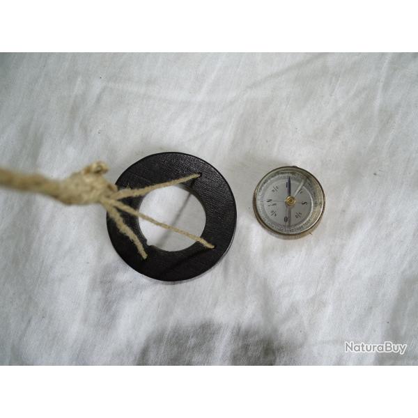 Boussole laiton avec support bois