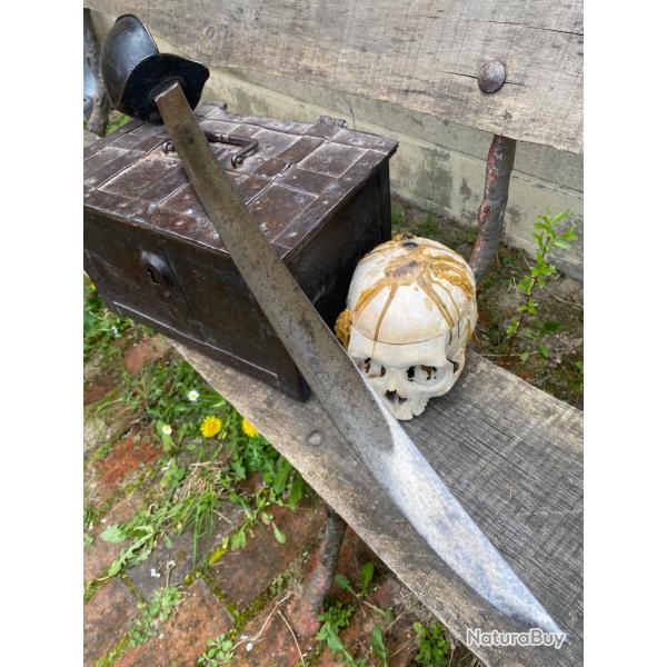 Sabre d'abordage r�glementaire fran�ais mod 1833 cuill�res � pot / Manuf Royale de Chatellerault