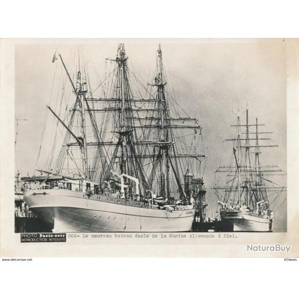 carte photo Le Nouveau Bateau ecole de la Marine Allemande a kiel. N�325