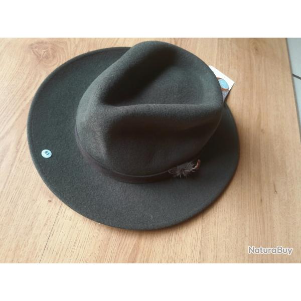 Beau  Chapeau chasse...  Hubertus.  T61