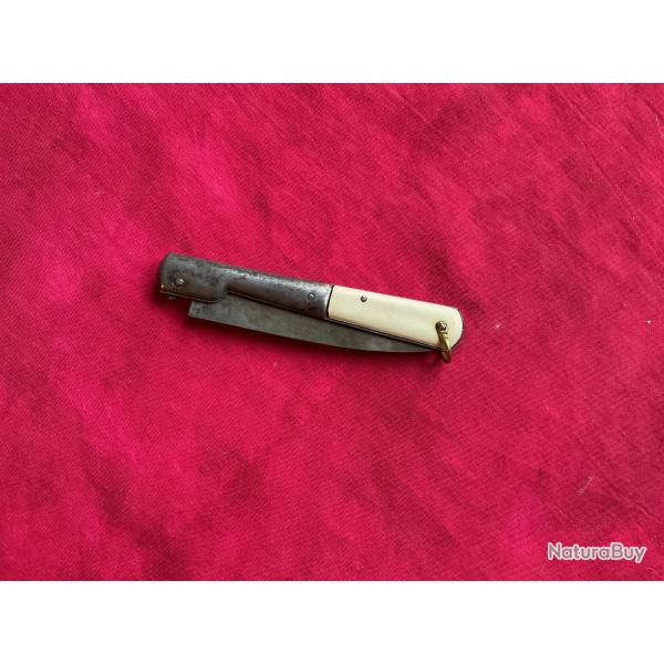 Couteau vendetta ancien, pas de prix de rserve