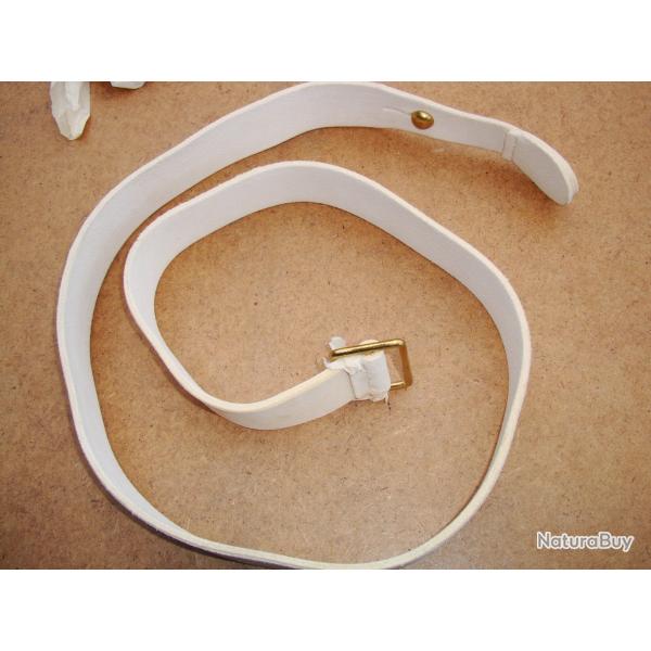 BRETELLE EN BUFFLE BLANC/MOUSQUETON CHASSEPOT/GRAS/1890