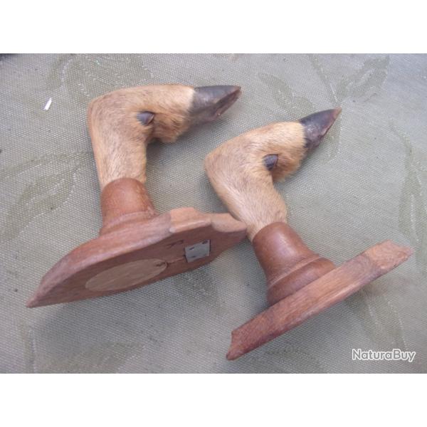 r�telierv en patte une arme hauteur 12 cm