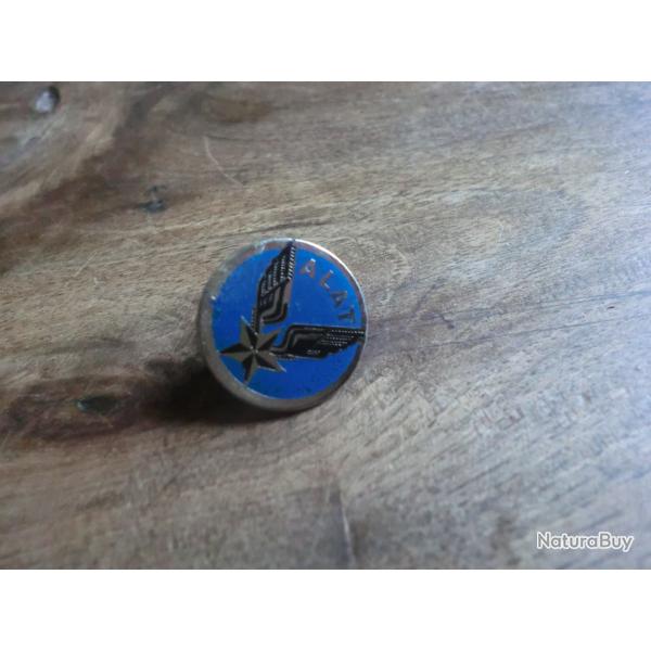 attache pins  ALAT bleus de collet