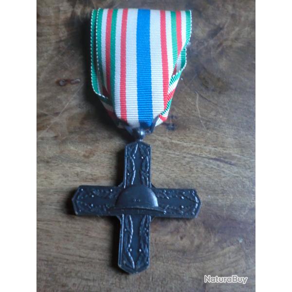 m�daille croix de chevalier de l ordre  de vittorio veneto  WW1