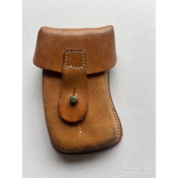 Porte chargeur, V. Z. 61 scorpion.