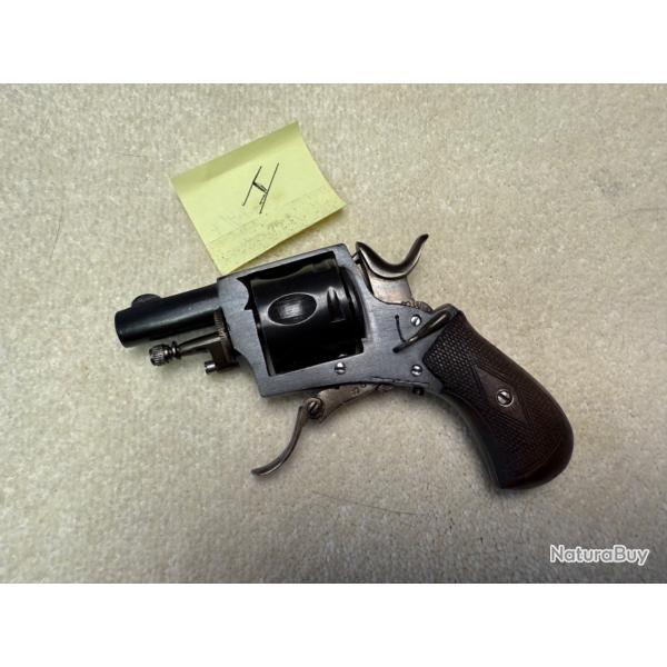 R�VOLVER  A BARILLET  SIX COUPS CALIBRE 320  19 �ME SI�CLE N� 1