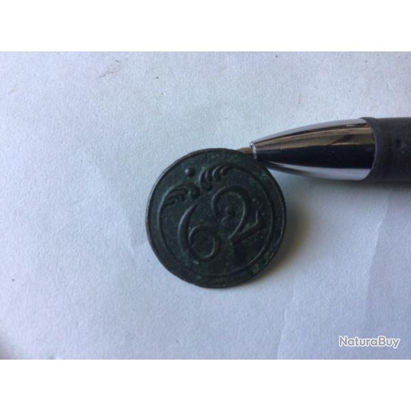 VENDU PAR LE- CUIRASSIER BOUTON  62 ME RGIMENT DE LIGNE 1ER EMPIRE  (PLAT )