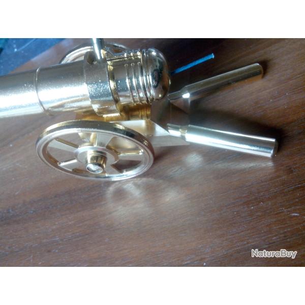 Canon d'artillerie a p�tards