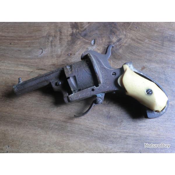 ancien pistolet a broche type  7 mm