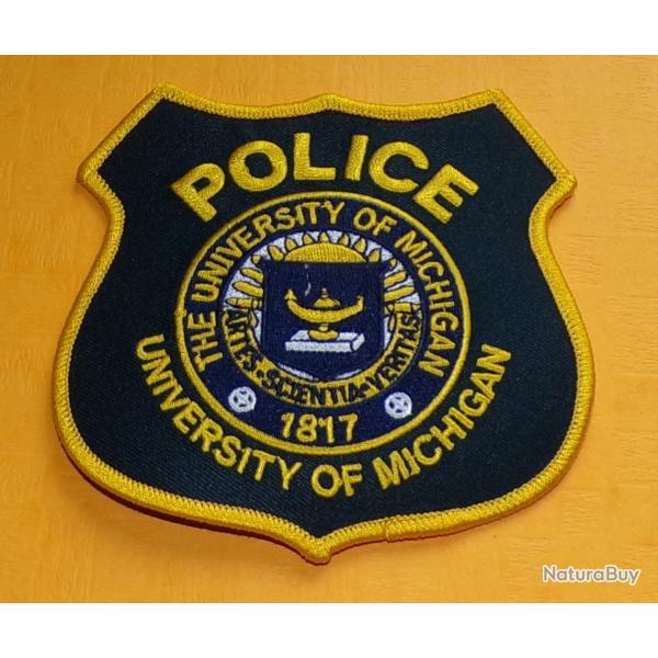 TISSU PATCH : POLICE UNIVERSITY OF MICHIGAN, DIMENSION VOIR PHOTOS, BON ETAT VOIR PHOTOS . POUR TOUT