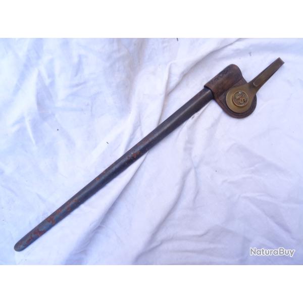 425) lot , rare  fourreau  en cuir et laiton , =  �tranger