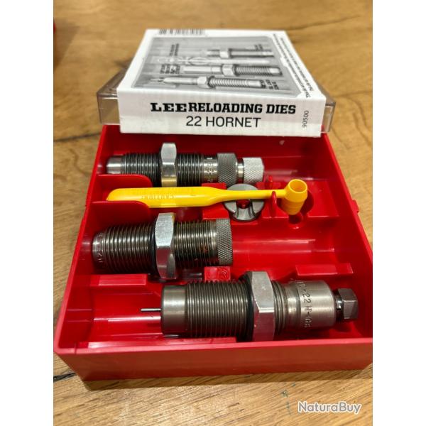 JEU D'OUTILS LEE 3 OUTILS 22 HORNET ref 90500 avec shell holder