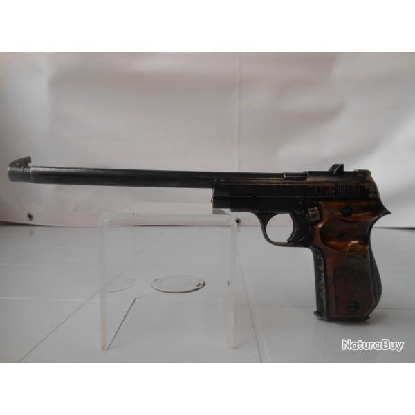 PISTOLET SEMI AUTOMATIQUE UNIQUE MODELE 52 CALIBRE 22 LR