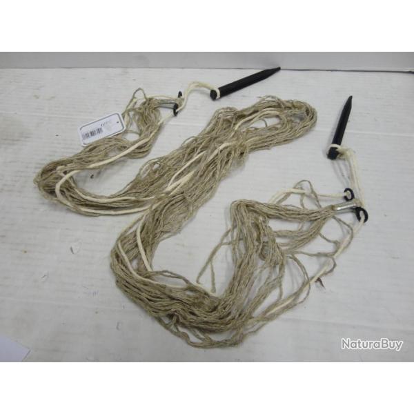 Lot de 2 bourses a lapins 2 piquets